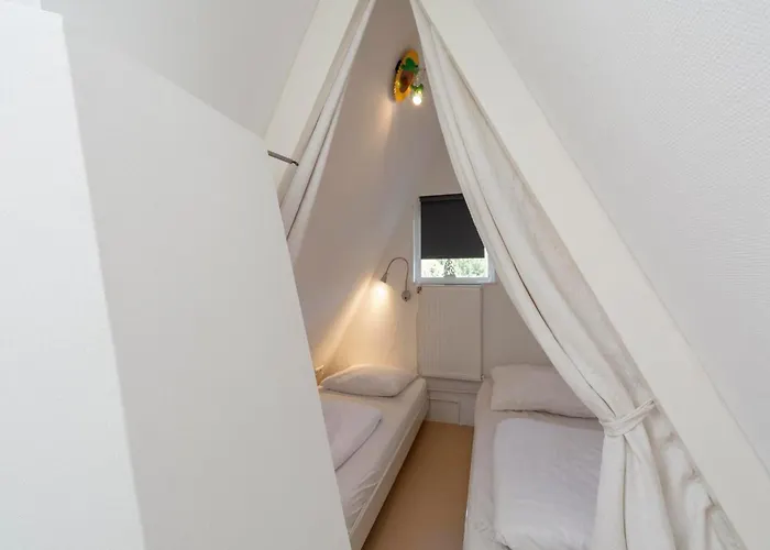 Sint Maartenszee Near *