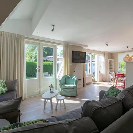 Sint Maartenszee Near *