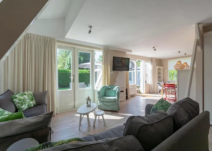 Sint Maartenszee Near *