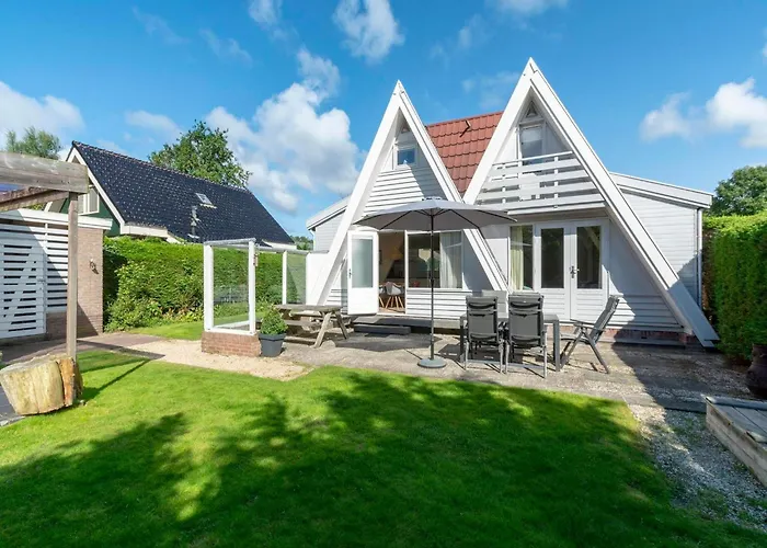 Sint Maartenszee Near *